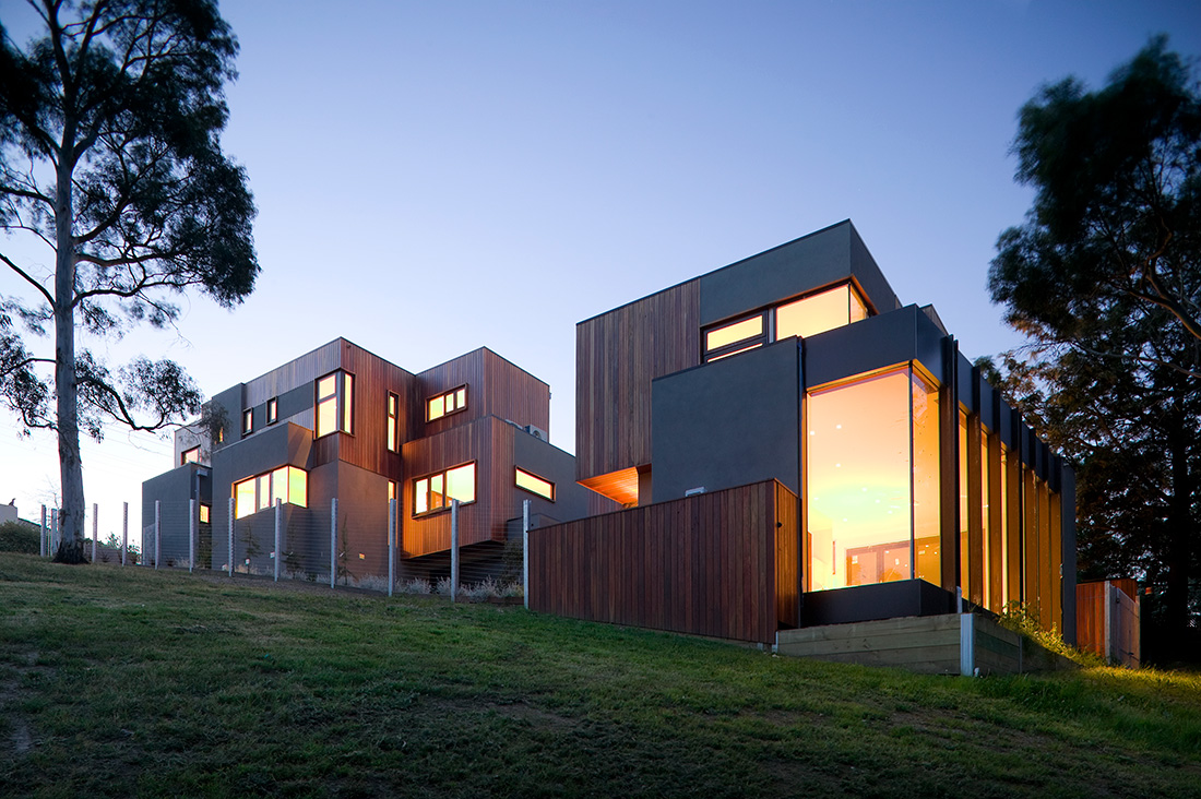 Residential building exterior suitable for structural inspection context